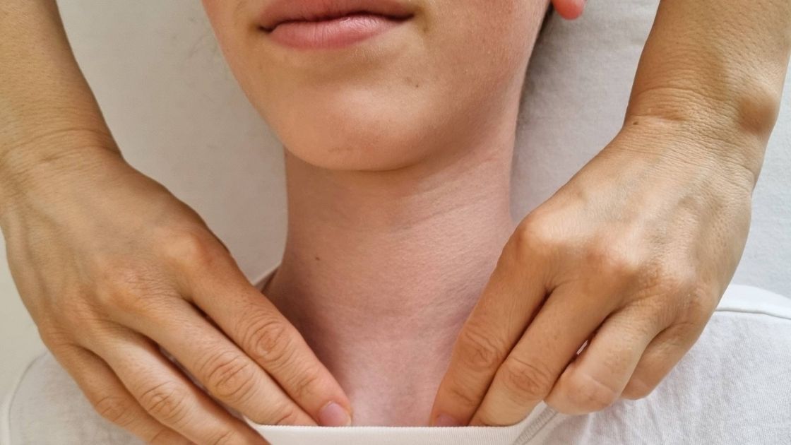 Stresszmenedzsment - Stresszkezelés A nervus vagus kilépési pontjainál és lefutása mentén lévő ingerléssel támogatjuk a szervezetünk vegetatív egyensúlyát, mely a stresszkezelésben tud hatékony segítséget nyújtani.